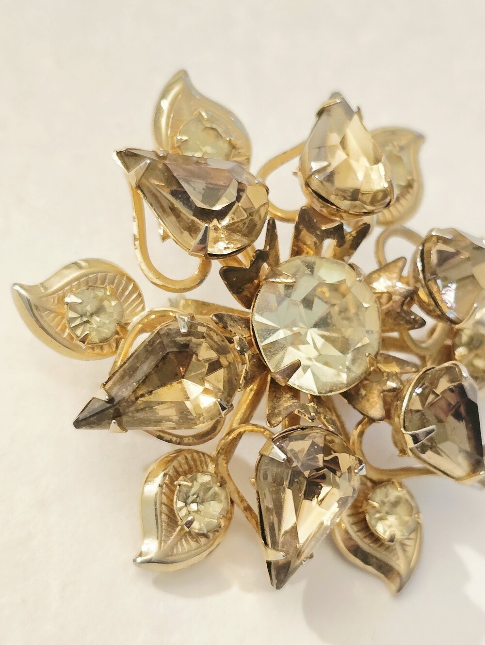 3/$50 Vintage Citrine rhinestone flower 50s 60s 70s sweater brooch Pin Mcm Mod